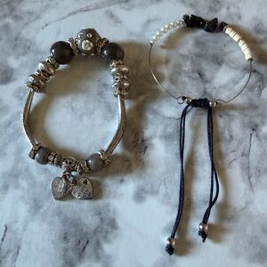 Silver tone and Black Charm stretchy and macrame Bracelet